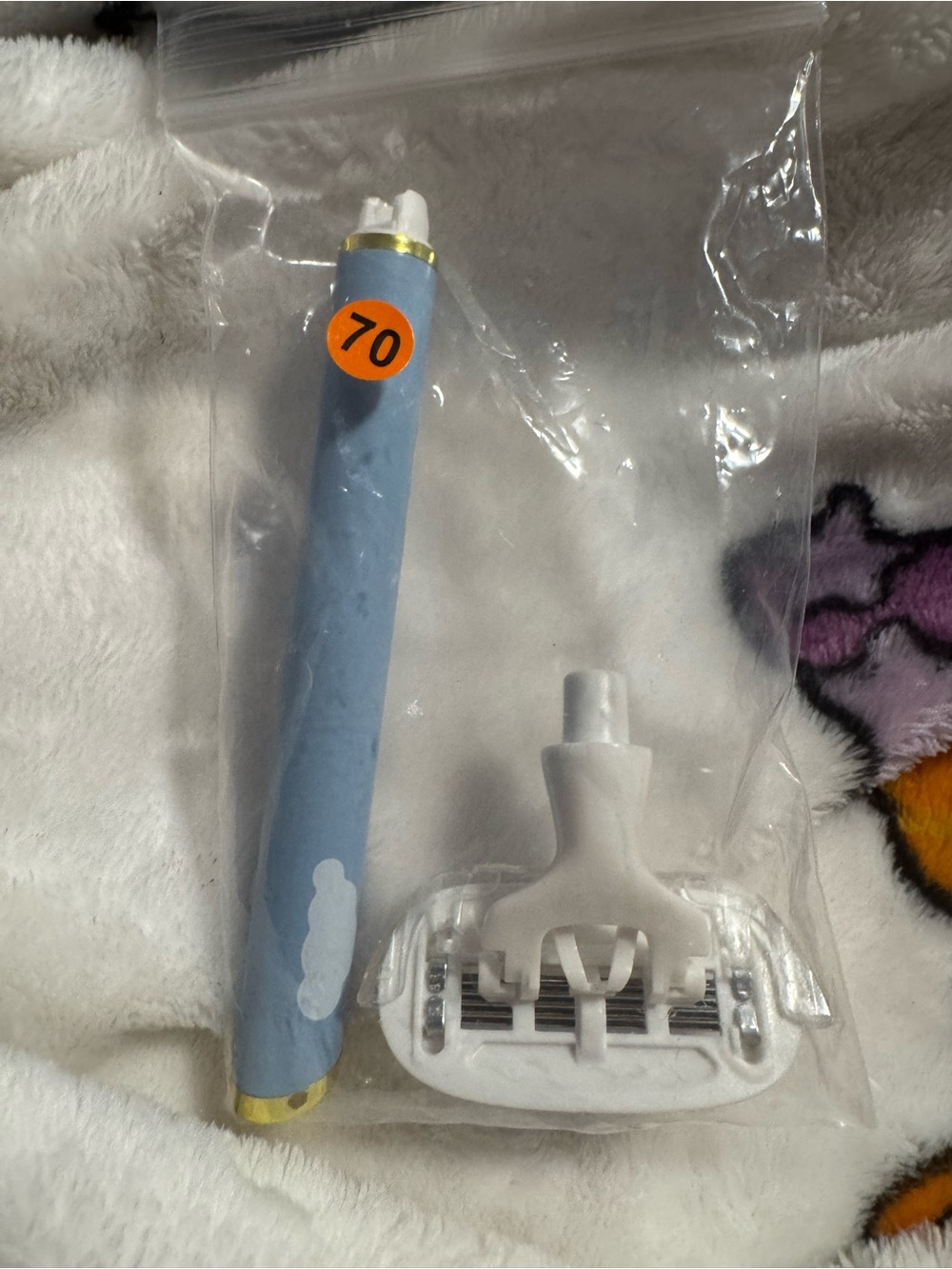 TRULY Blue Cloud Razor New In Bag - Picture 2 of 2